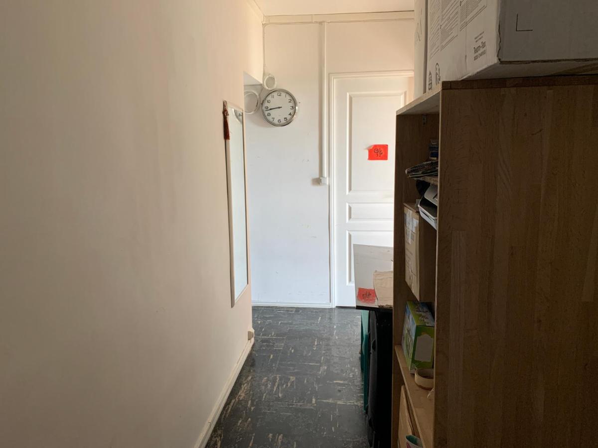 Une Chambre Simple Confortable Avec Acces Direct Aeroport D'Orly Exteriér fotografie